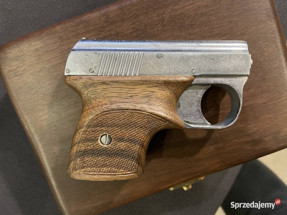 Kultowy pistolet hukowy Slavia UB70 6 mm 1958 Kraków sprzedam