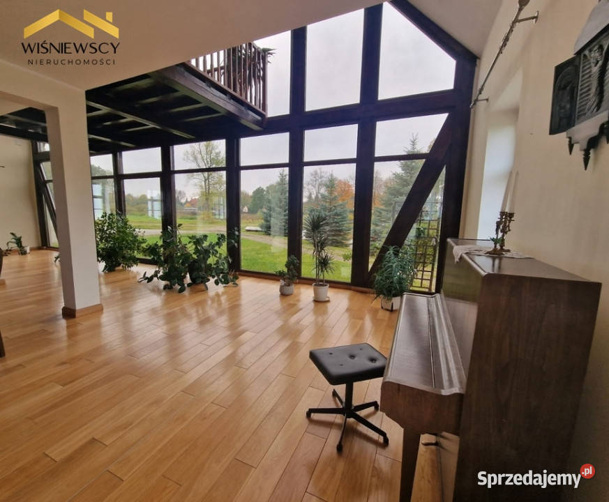 Wyjątkowy dom ze stawem Wysoka