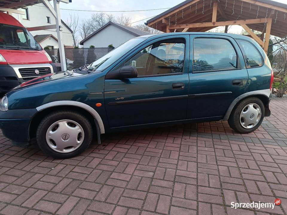 Opel Corsa B Prawdziwe 90s Vibes Salon Bierawa