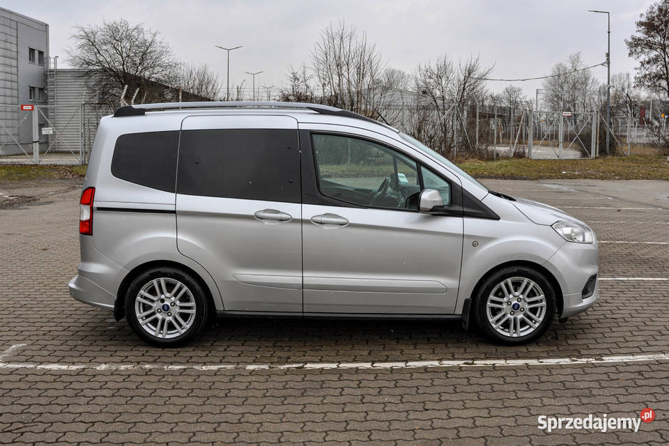 Ford Tourneo Courier 15TDCI Lift 2019 r Salon 1 Rok produkcji 2019 sprzedam