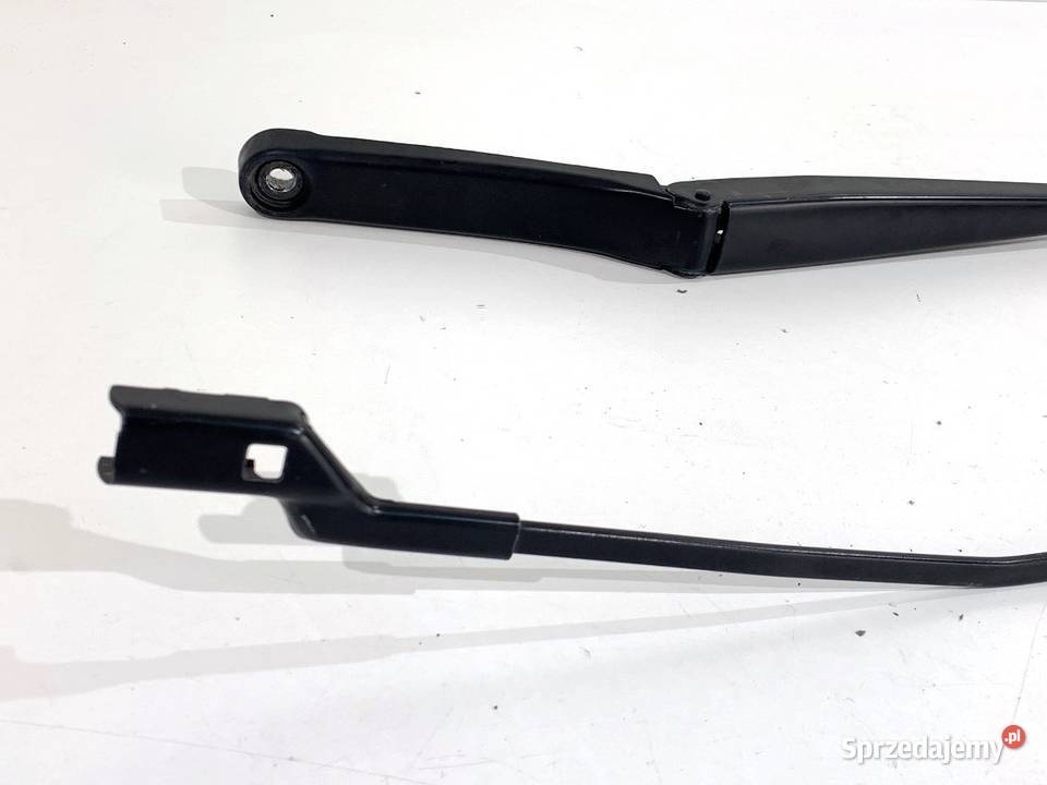 RAMIĘ WYCIERACZKI KOMPLET PRZÓD VW GOLF VII