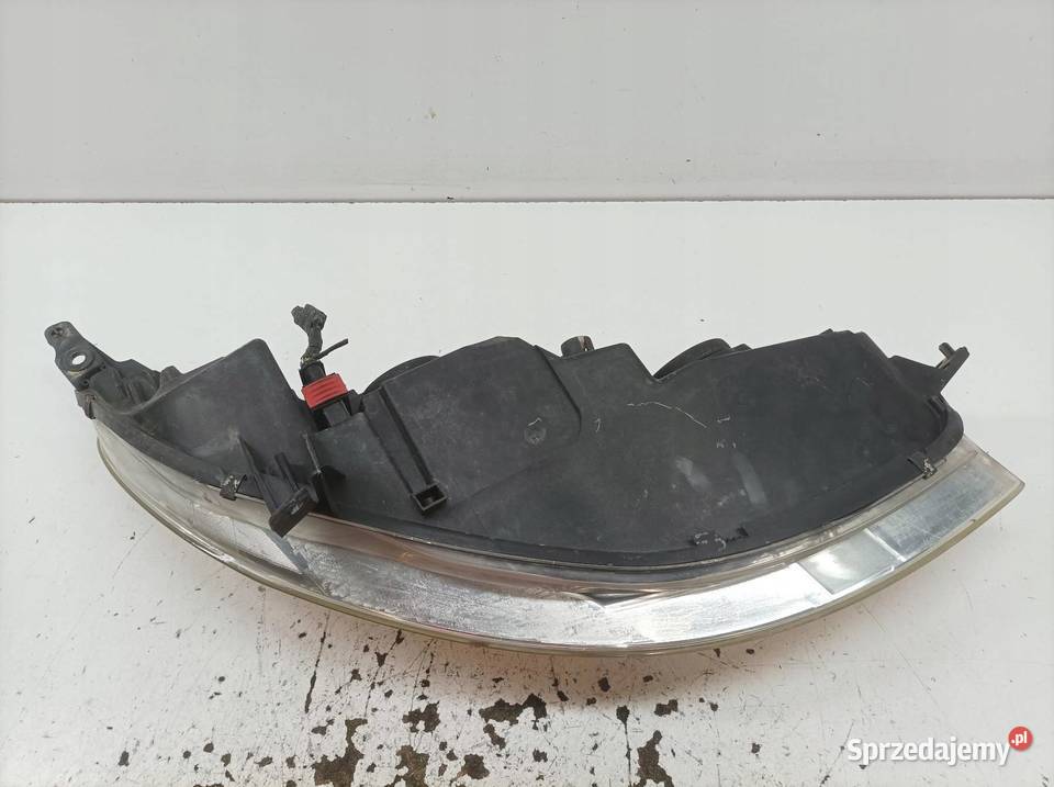 LAMPA PRZÓD 9660236180 0301213201 Peugeot 407 I
