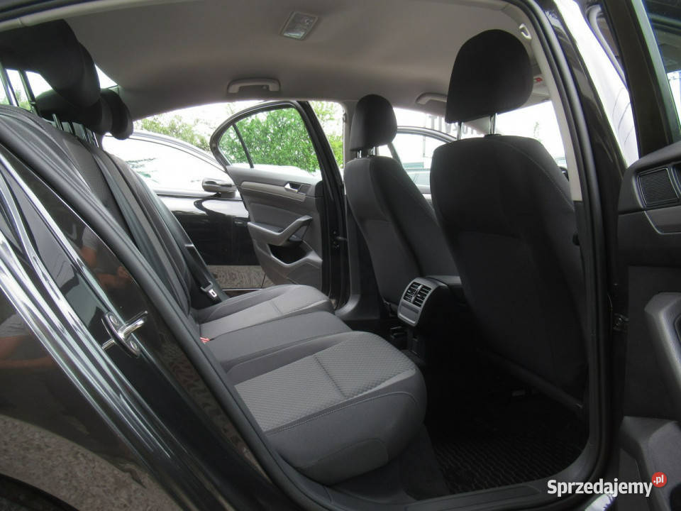 Volkswagen Passat BEZWYPADKOWY AppConnect Full Warszawa sprzedam