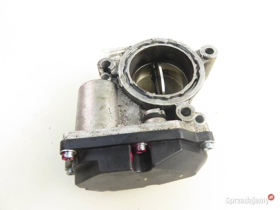 PRZEPUSTNICA VW TOURAN II 1T3 20 TDI CFHC osobowe małopolskie