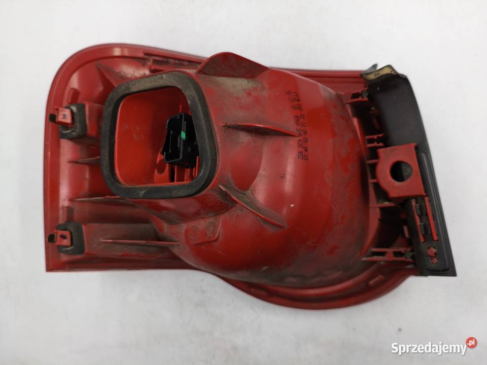 Lampa Prawy Tył Tylna Prawa VW Passat B6 Kombi Wyszków