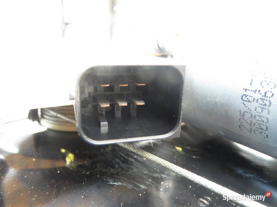 PODNOŚNIK SZYBY PRAWY TYŁ MERCEDES C207 osobowe