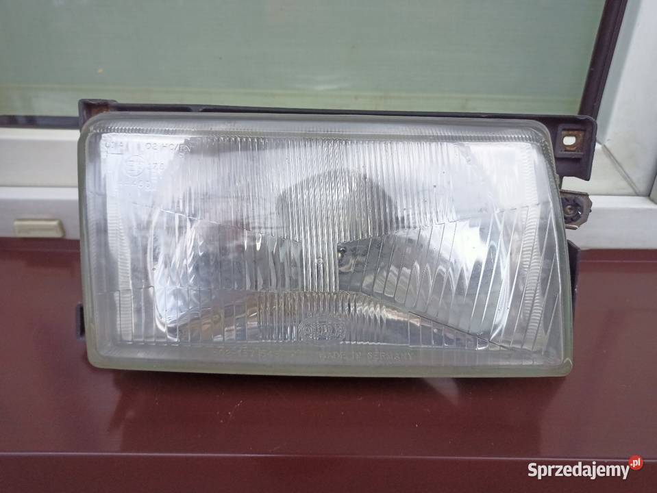 VW Polo III 86c2f lampa przednia prawa reflektor Sieradz