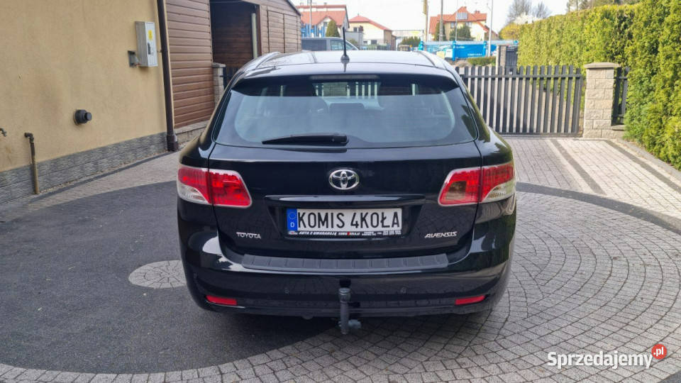 Toyota Avensis 18 Klimatron Automat Zapraszamy Rok produkcji 2010 Płońsk sprzedam