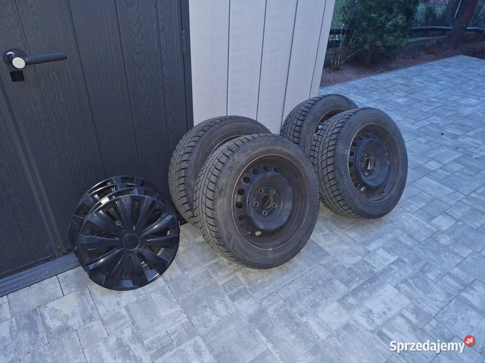 Opony GoodYear WinterCommand 22555 R16 97T Felgi Goodyear Kraków sprzedam