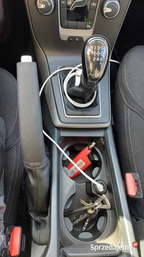 Volvo V40 16 150zadbany wszystkie serwisy Samochody osobowe pomorskie Kwidzyn