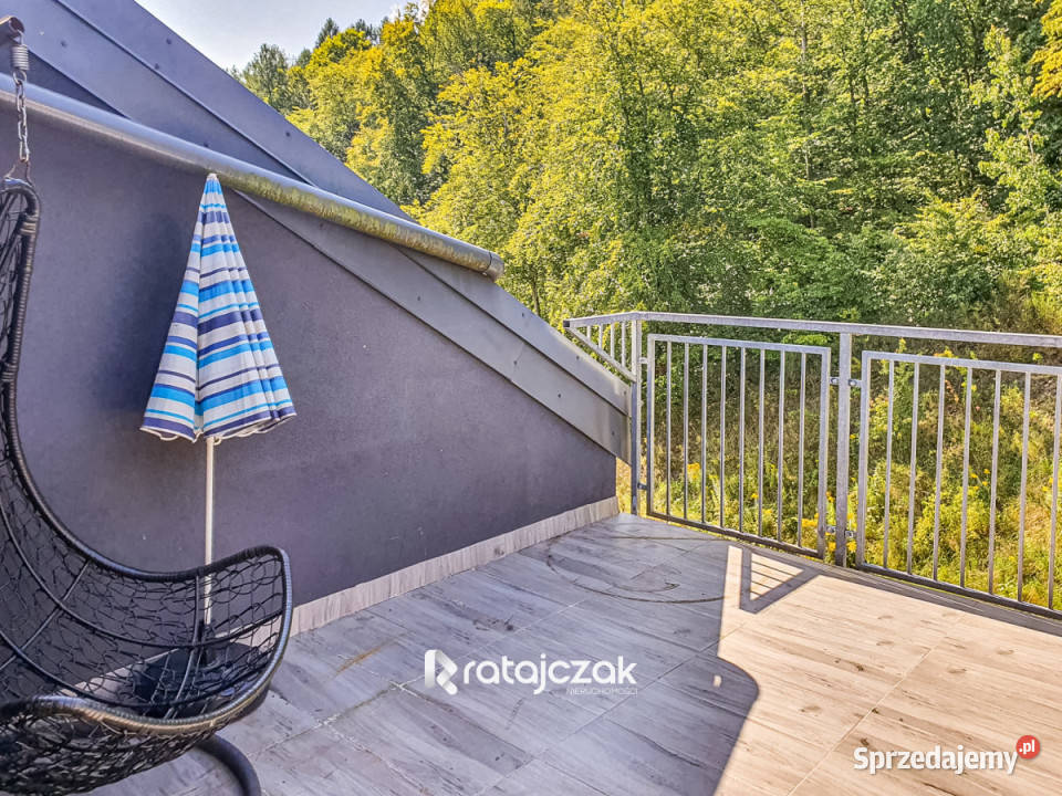 sprzedaży mieszkania 678m2 4pok Reda