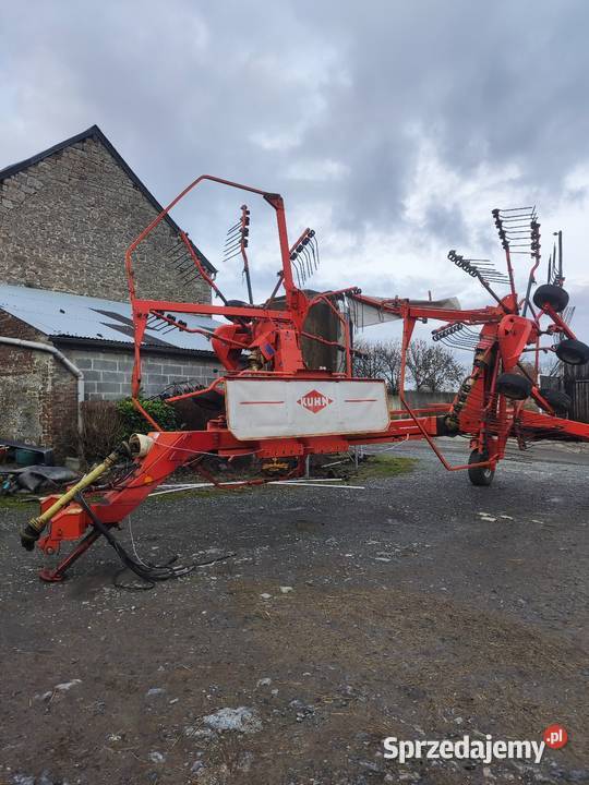 Zgrabiarka karuzelowa Kuhn ga7302DL karuzela mazowieckie Ostrów Mazowiecka