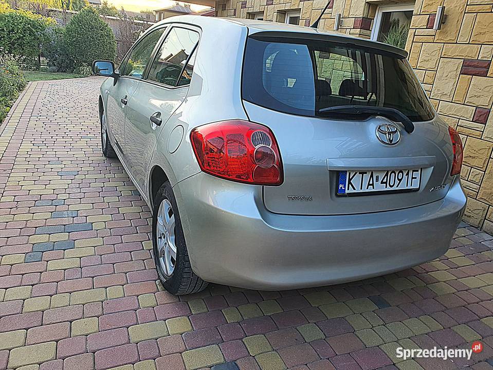 TOYOTA AURIS 2008 14 BENZYNA isofix Łęg Tarnowski