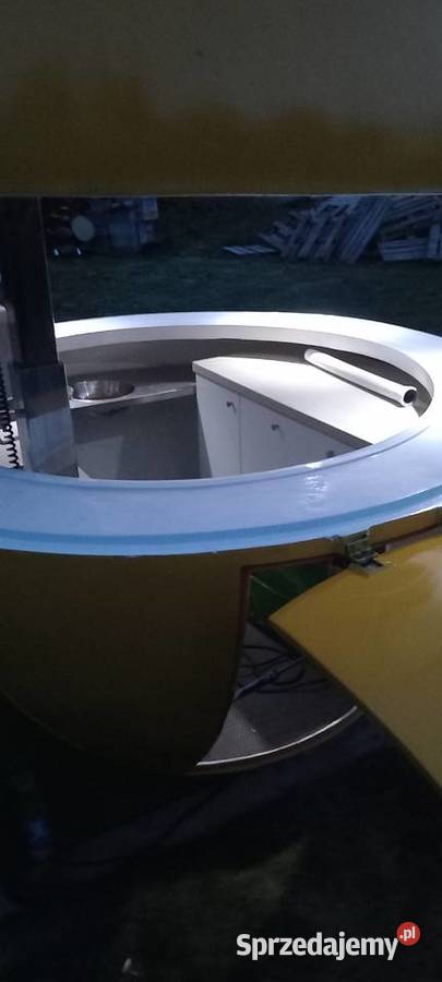 Stoisko handlowe w kształcie POMARAŃCZY Motoryzacja Łódź sprzedam