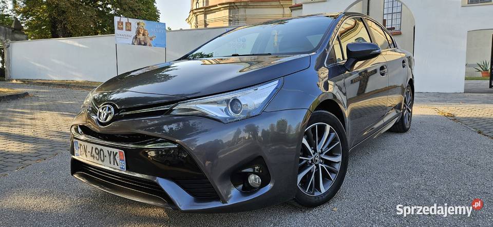 TOYOTA AVENSIS 2015 R 20 świętokrzyskie Chmielnik sprzedam