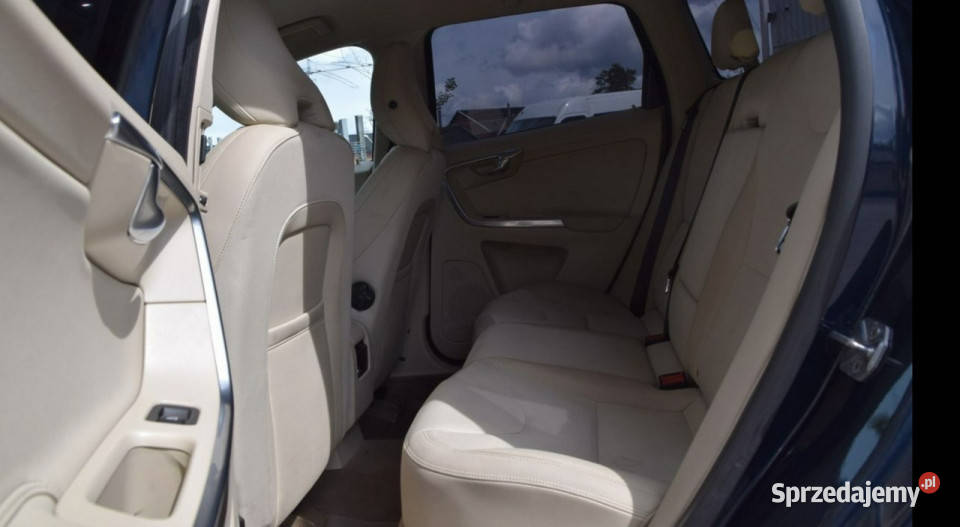 Volvo XC 60 20d4 181 Automat skóry ledy xenon pomorskie