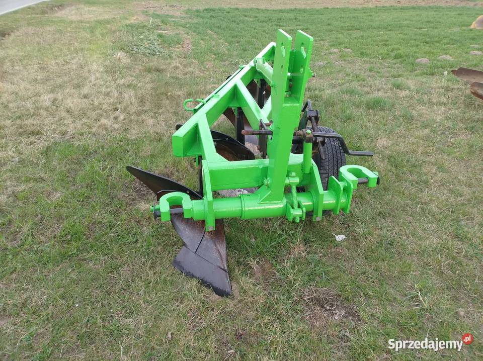 Pługi 4 skibowe Bomet łódzkie