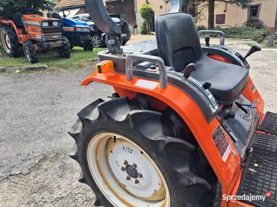 Kubota A175 4x4 wspomaganie kierownicy Konary