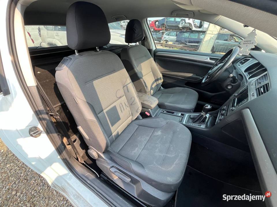 VOLKSWAGEN Golf VII 16 TDI 105 BlueMotion CTTE Wrocław