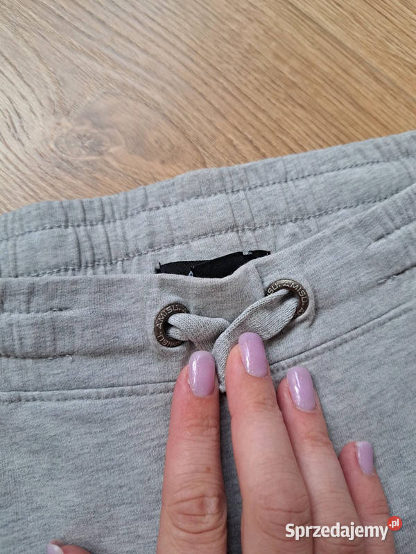 Szare dresy AMISU S wygoda na co dzień Spodnie Trąbki Wielkie