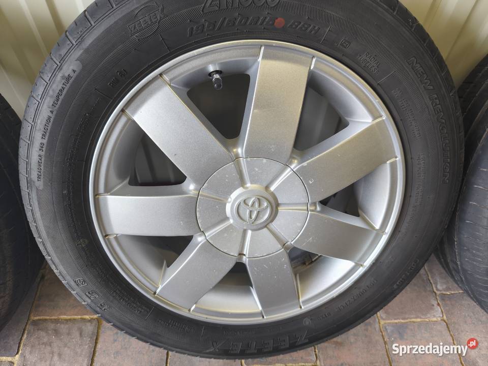 Felgi Aluminiowe Toyota 15 4x100 aluminiowe