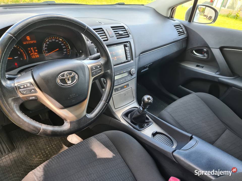 Toyota Avensis sedan Salon Polska 2 właścicieli centralny zamek Olsztyn sprzedam