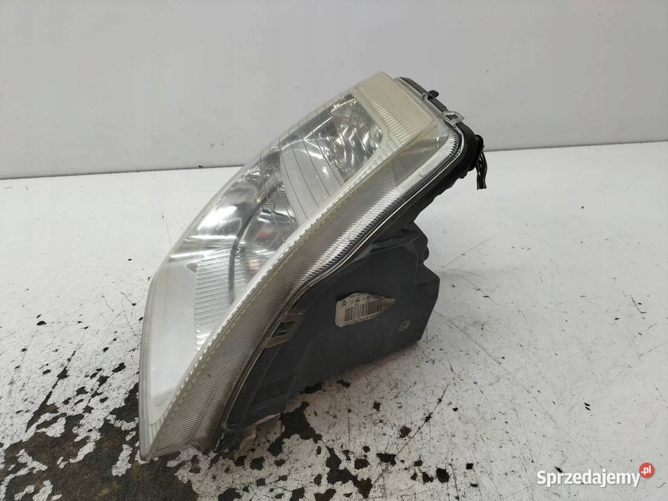 LAMPA PRZÓD PRAWA EU 9680128180 Citroen C2 I Lampy przednie świętokrzyskie