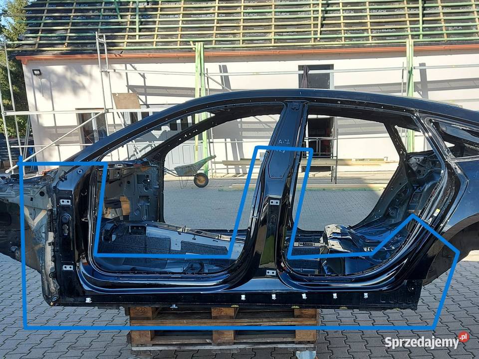 Audi A7 II 4K8 4M0 TFSI SŁUPEK LEWY BOK PRÓG osobowe dolnośląskie
