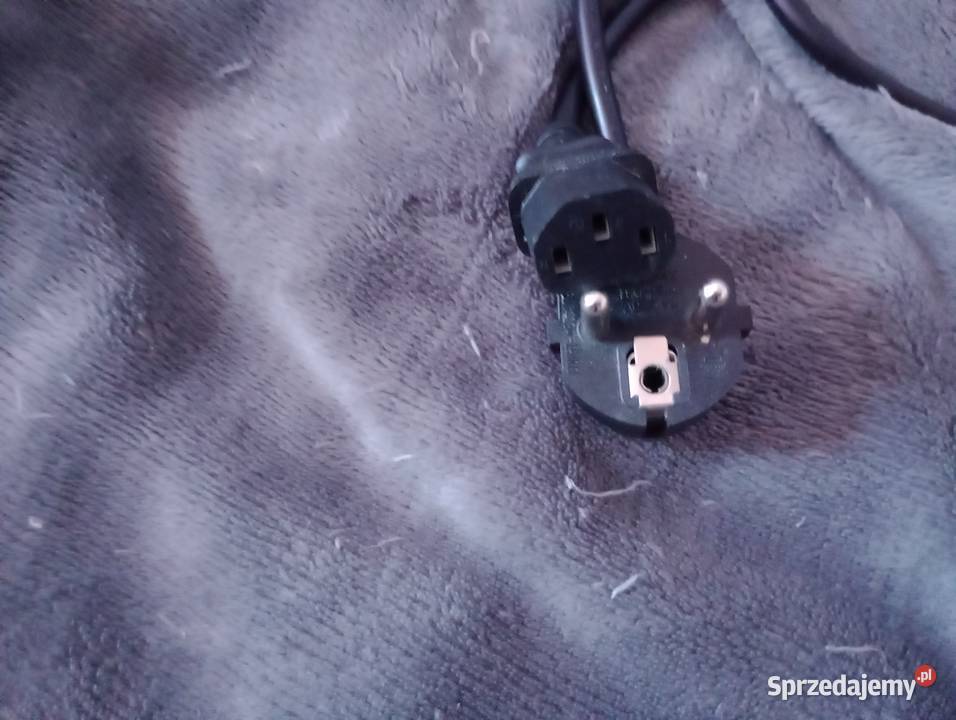 Różne kable zasilające w stanie Żagań