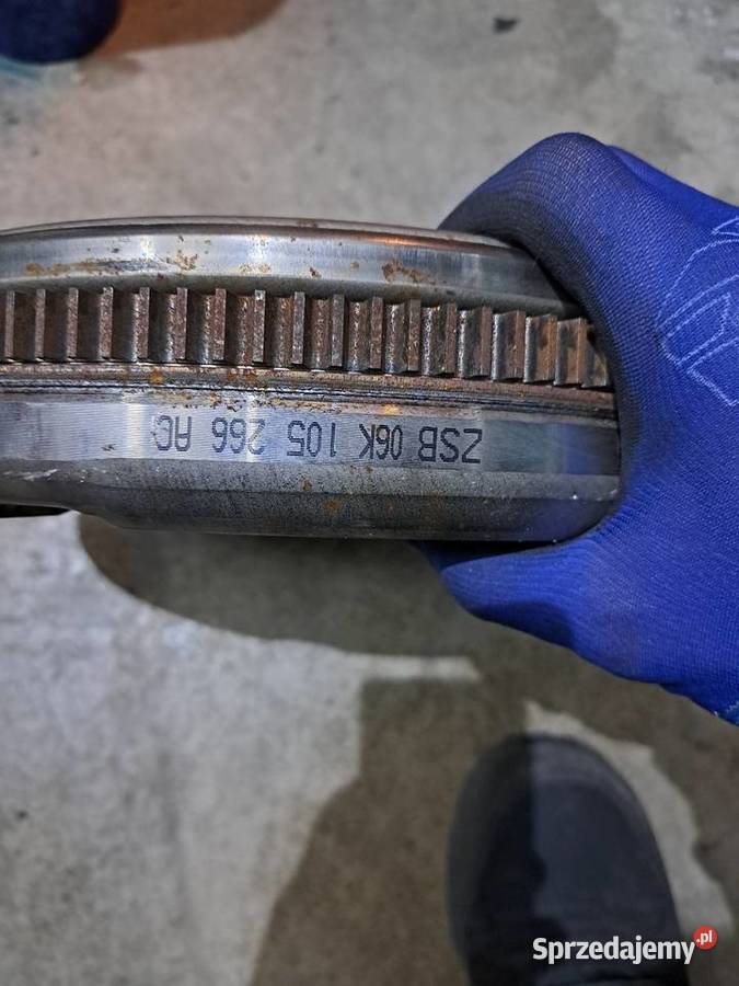 Dwumasa 06k105266AC osobowe