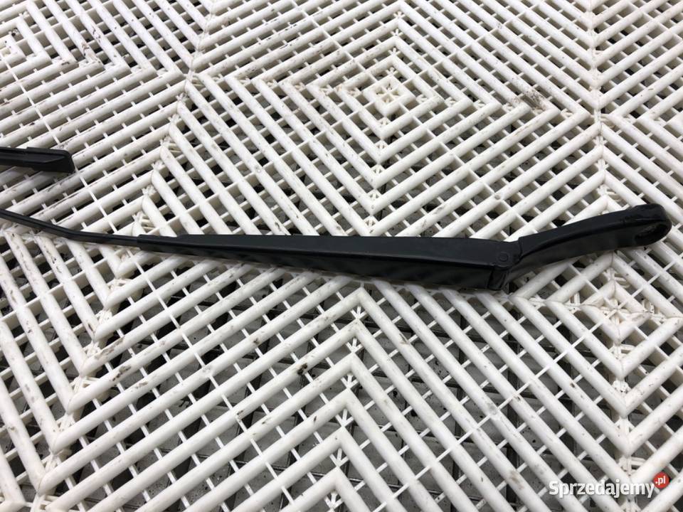 RAMIĘ WYCIERACZKI PRAWY PRZÓD AUDI Q5 8R 0817