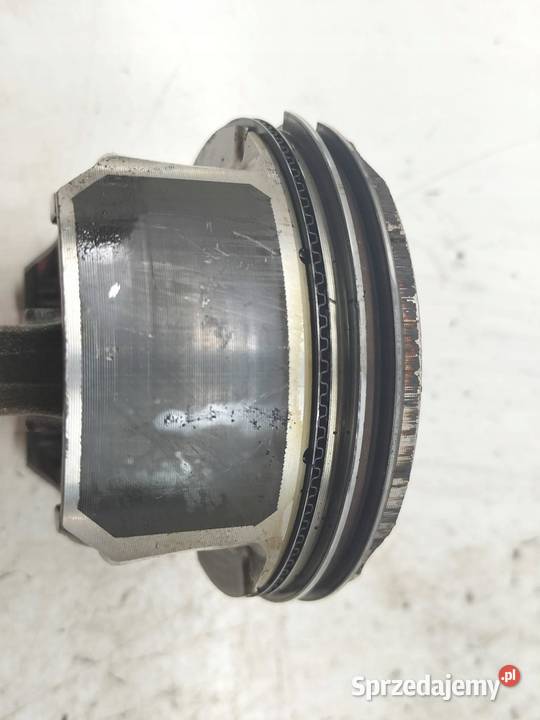 TŁOK KORBOWÓD 16 SCE Dacia Duster II 20172024