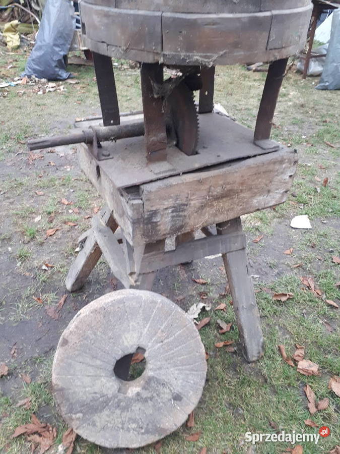 Zarna młynek do zboża zabytek Golczowice