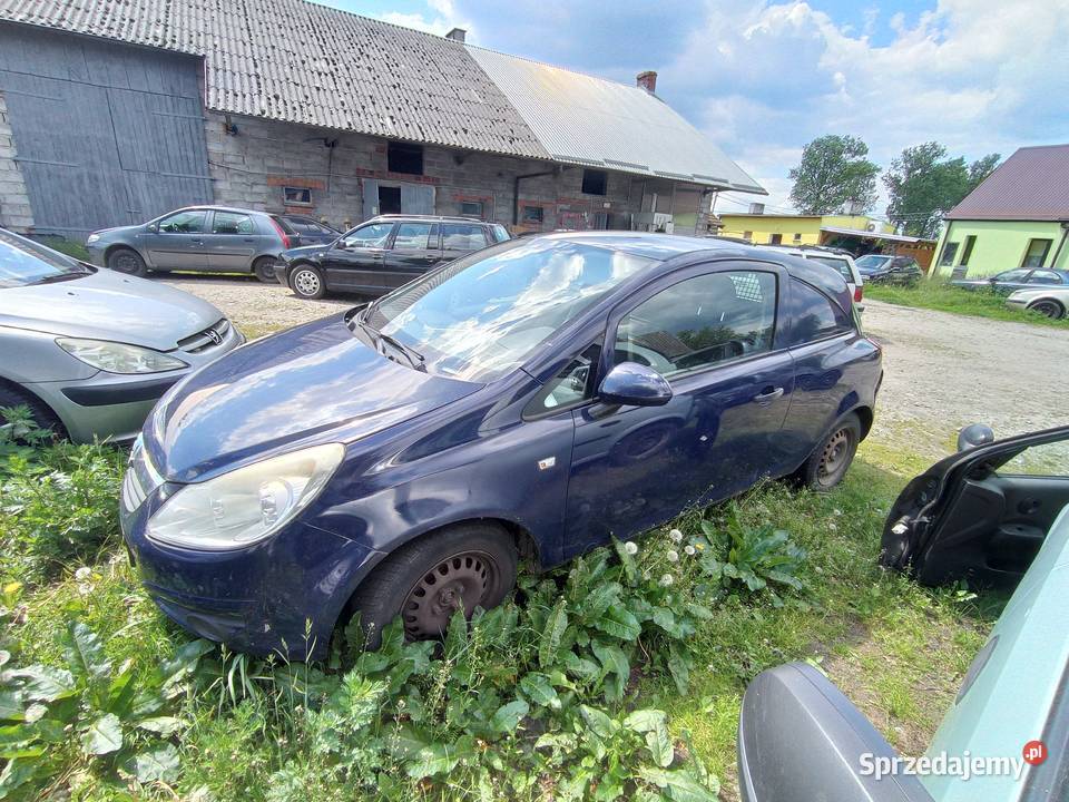 Opel Corsa D Van 13 2008 r dawca części Rok produkcji 2008 Szklarka Myślniewska