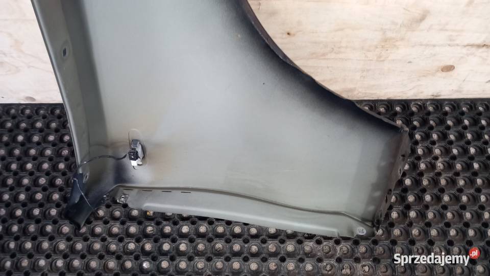 BMW E87 BŁOTNIK PRZÓD LEWY 4759 osobowe wielkopolskie Zbierkowo