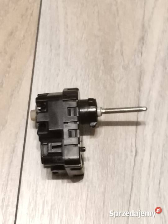 TOYOTA MAZDA NISSAN SUZUKI SILNICZEK REFLEKTORA Międzychód sprzedam