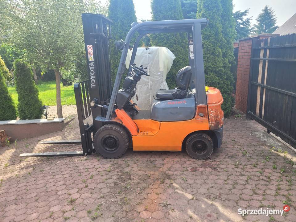 Toyota 027FD15 Diesel 15 t w pełni sprawny Stalowa Wola sprzedam