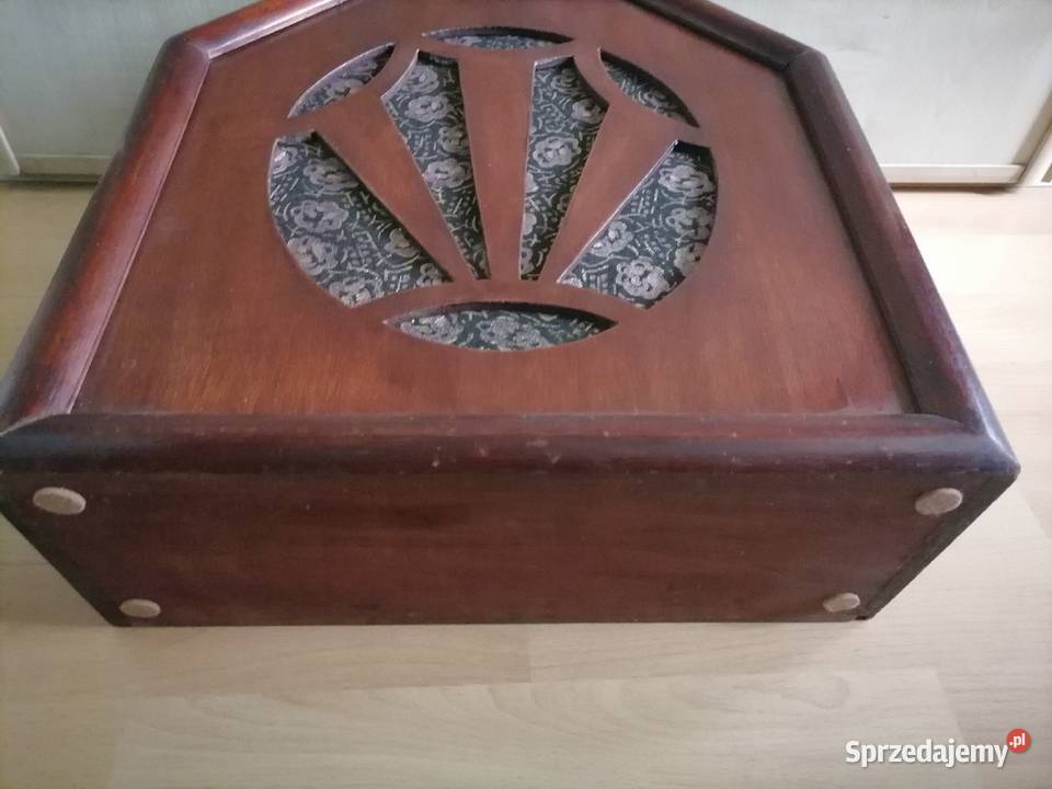 Kolekcjonerski stary głośnik radiowy z lat 20 Kraków