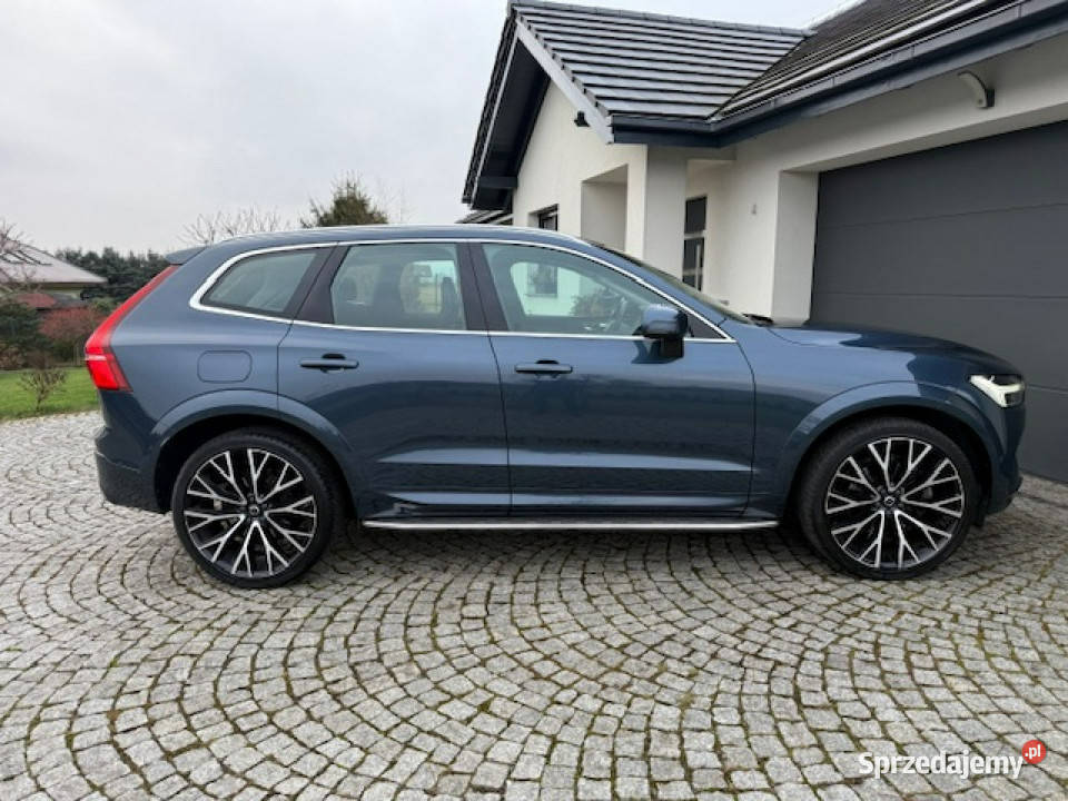 Volvo XC 60 B5 BENZYNA BUSINESS KAMERY 360 BLISY lakier metallic Kamienna Góra sprzedam