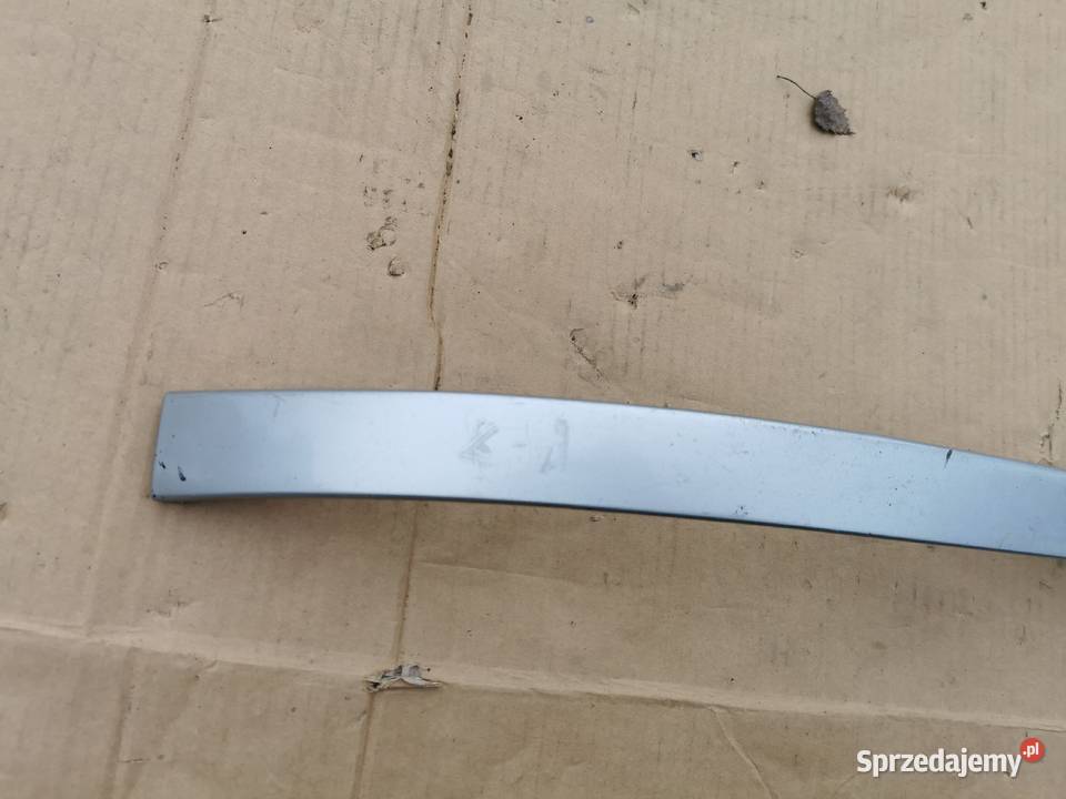 Listwa pod lampe lewa audi a8 d2 94 4D0853207C Sieraków
