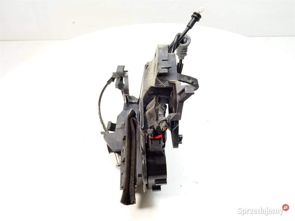 ZAMEK TYŁ PRAWY VOLVO V50 Kombi 30753673 0312