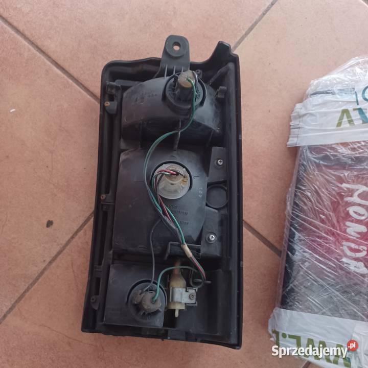 HONDA CIVIC SHUTTLE 19831987 LAMPA TYLNA PRAWA Rakoniewice