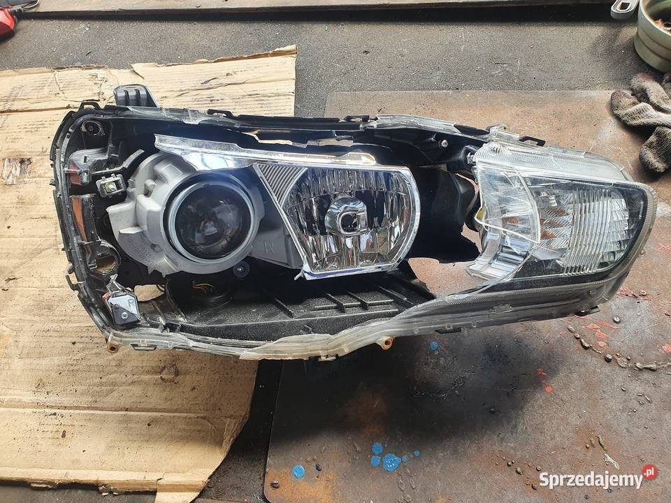 Lampa mitsubishi lancer bi xenon sprawna Łódź