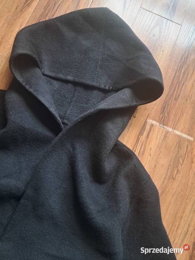 nowy czarny płaszczyk na metce jest M ale to Sandomierz sprzedam