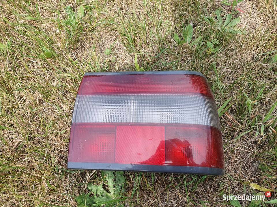 Lampa tylna prawa Volvo 850 854 sedan lift 4 lampy tylne Kraków sprzedam