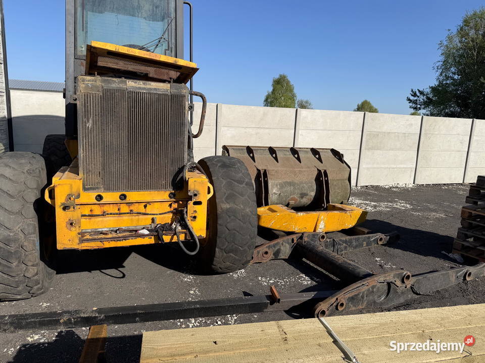 ładowarka czołowa JCB 411 fadroma JCB411 na Działoszyn