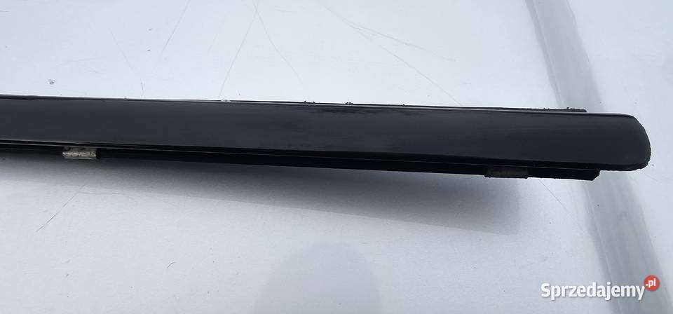 Listwa szyby prawy przód mercedes w203 coupe Zbąszyń
