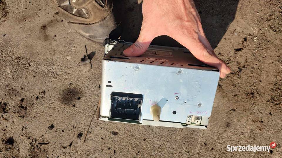 Radio z kodem radioodtwarzacz CD FDB200 Focus Motoryzacja Książ Wielkopolski