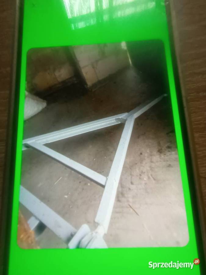 Wóz ciagnikowy nieuszkodzony Krzeszów