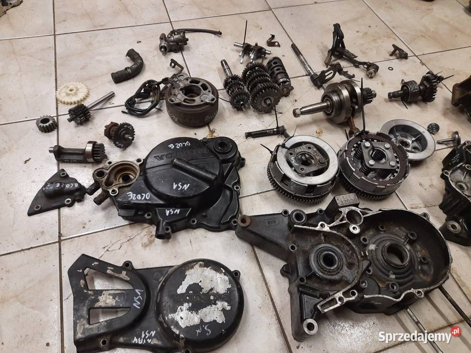 Honda NS1 80 silnik DC02E części kapa wał Jelenia Góra